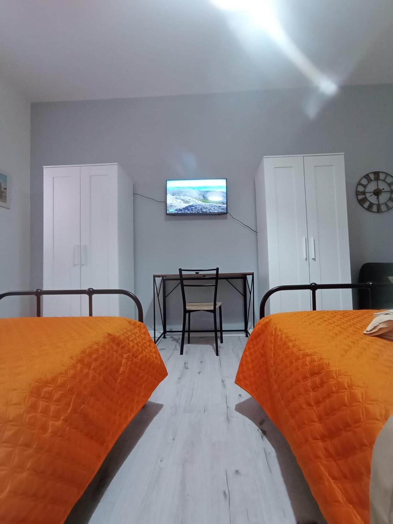 Bed and Breakfast La Dimora Degli Artisti - Болонья Экстерьер фото
